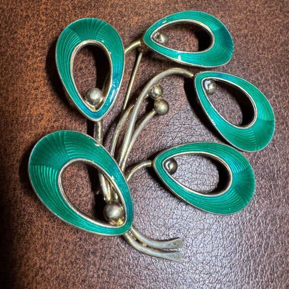 Jemax of Denmark Seafoam Green Drooping Oval Enamel Guilloche Brooch